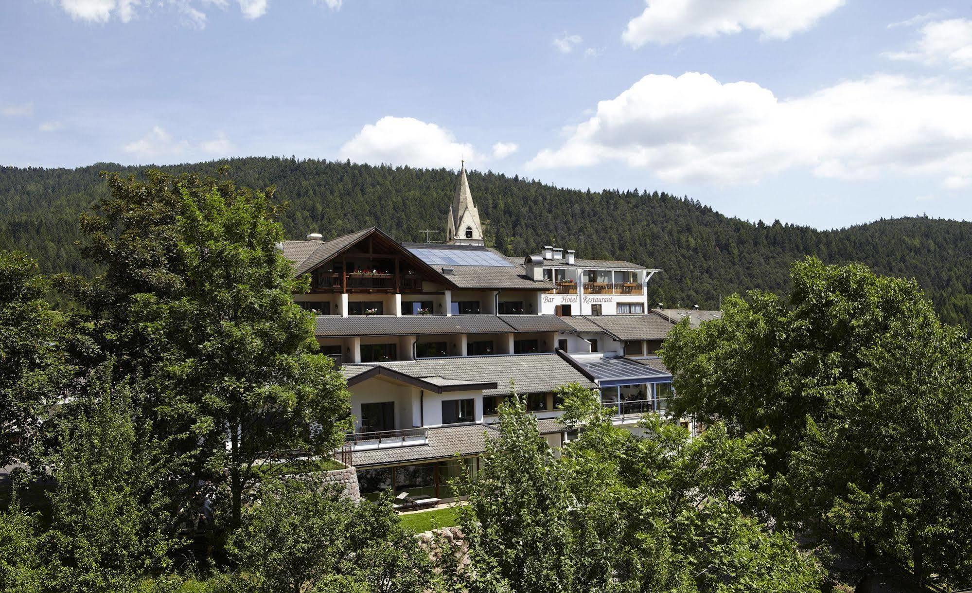 Hotel Zum Loewen - Al Leone Meltina Exterior foto